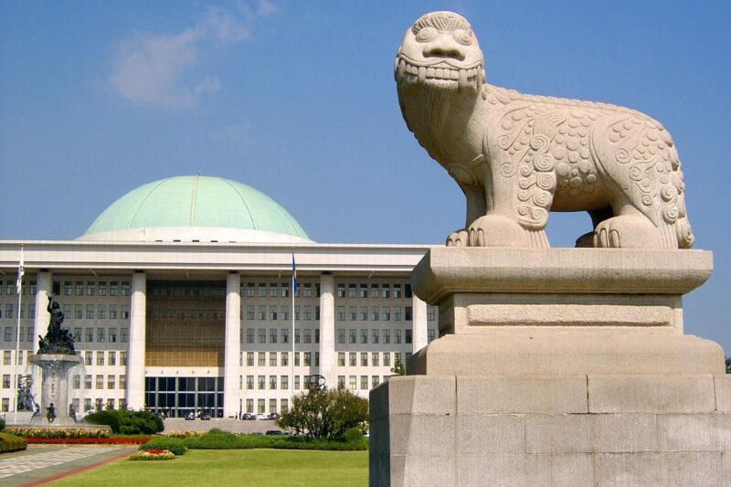 South Korea’s Ruling Party Wants to Allow Companies to Issue Stablecoins: Bloomberg
