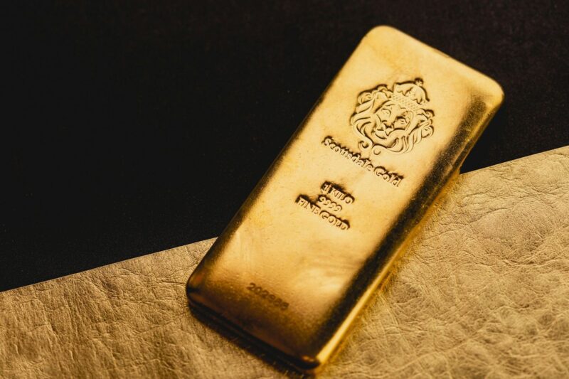 Peter Schiff Says He ‘Gets Bitcoin’ But Not USD-Pegged Stablecoins, Floats Gold-Backed Token Plan