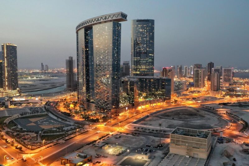 Abu Dhabi Ventures Into Bond Tokenization with HSBC and FAB as RWA Momentum Accelerates