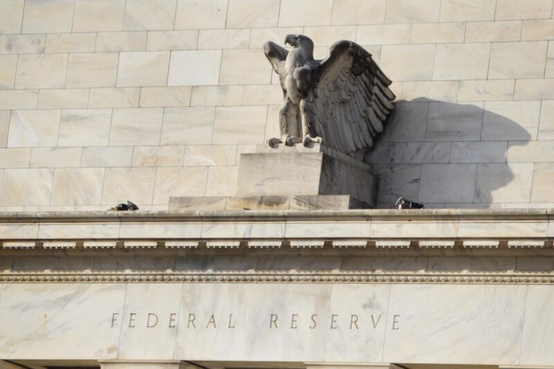 U.S. Fed Officially Scraps Specialist Group Meant to Oversee Crypto Issues
