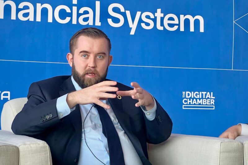 Chainlink Chosen by Privacy-Focused Blockchain Canton to Push Institutional Adoption