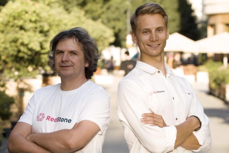 Crypto Oracle Firm RedStone Acquires DeFi Credit Specialist Credora