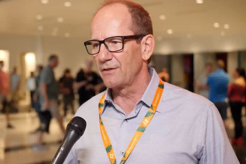 MARA Holdings Outlines AI and Energy Shift with MPLX LOI; Q3 Results Impress