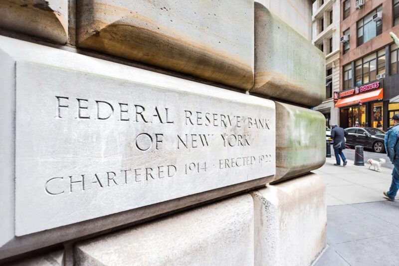 Bitcoin Bounces Above $84K as Fed’s Williams Puts December Rate Cut Back on Table