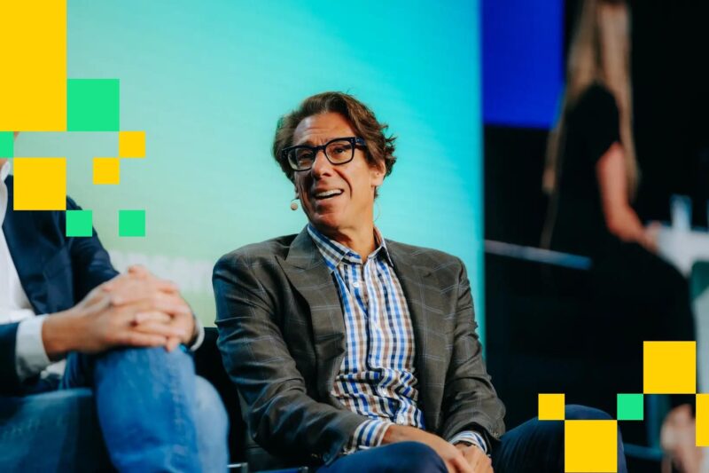 Bitcoin to $180,000, stablecoins to soar in 2026, investor Dan Tapiero predicts