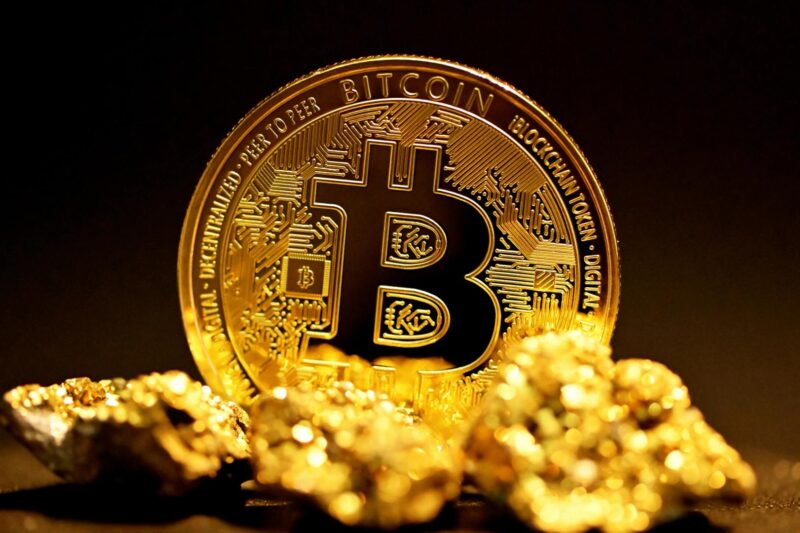 Bitcoin funds take in $933 million as crypto ETFs hit highest AUM since February
