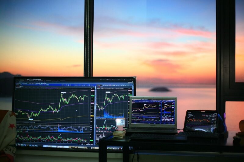 Bitcoin tends to outperform gold and stocks after global shocks, Mercado Bitcoin finds
