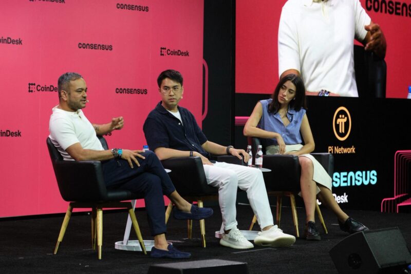 Crypto wallets are being rebuilt for AI agents, Trust Wallet and Mesh executives say at Consensus Miami